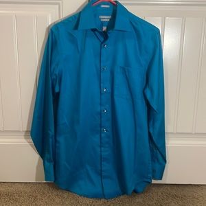 VanHeusen Marine Blue Long Sleeve Shirt Fitted 14 1/2. 32/33